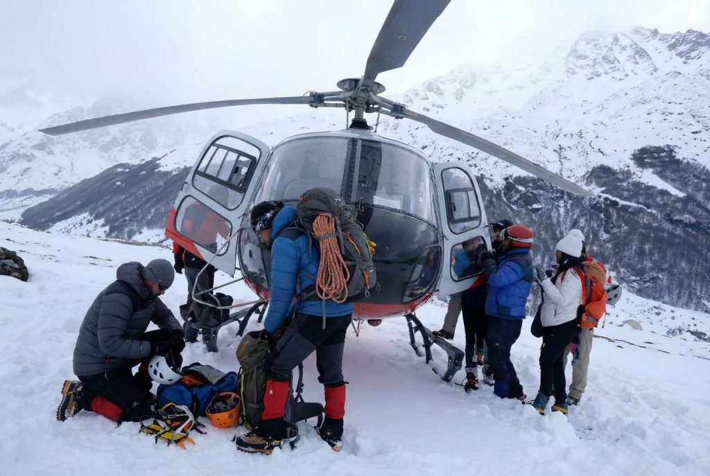 Annapurna Base Camp Helicopter Tour Trekker pickup from base camp to pokhara by Everest Helicopter Service_result
